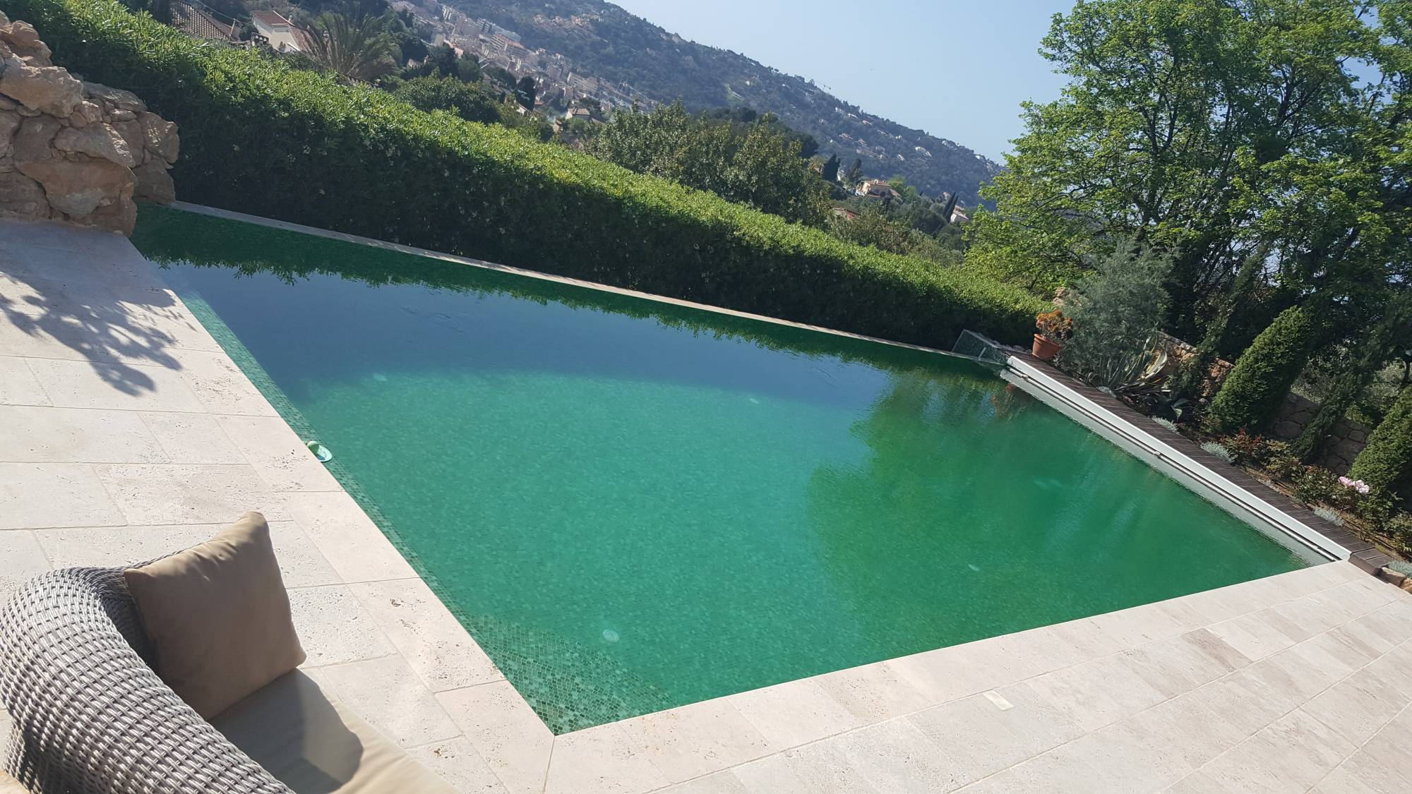 constructeur Piscines Logintec béton armé haut de gamme Vallauris Alpes maritimes 06 PACA