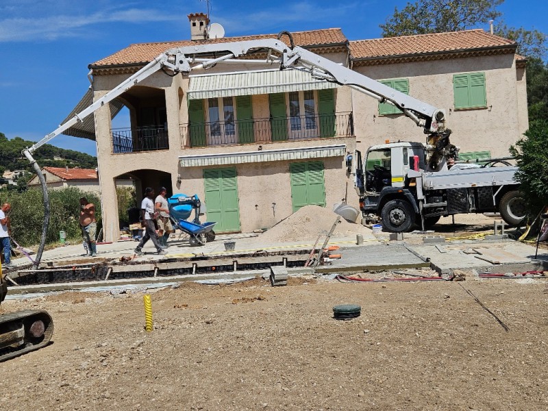 Construction de Piscine  à Antibes dans les Alpes-Maritimes (06) 